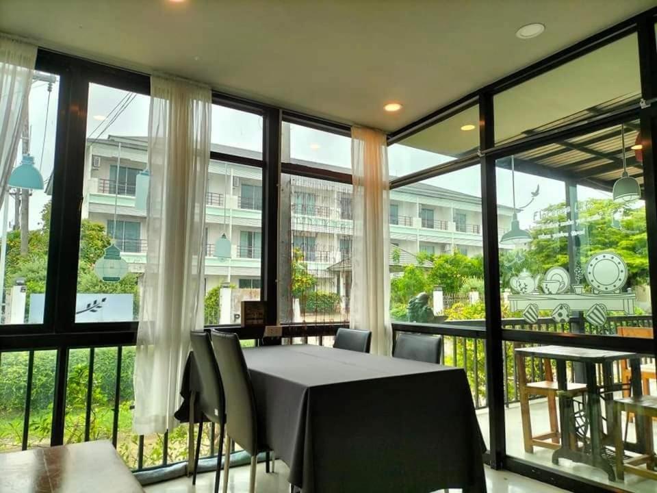 Privacy Residence Lop Buri Exteriér fotografie