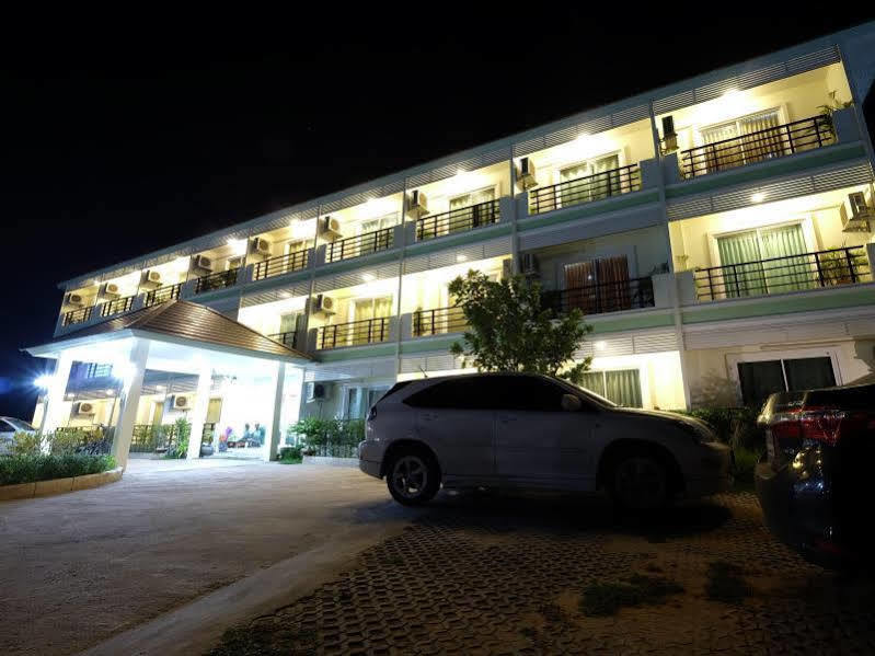 Privacy Residence Lop Buri Exteriér fotografie