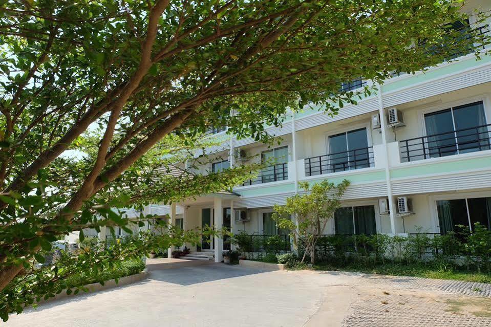 Privacy Residence Lop Buri Exteriér fotografie